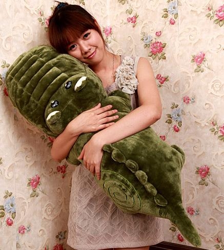 毛绒玩具鳄鱼抱枕公仔大号女朋友生日礼物可爱布娃娃靠枕