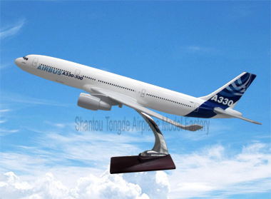 仿真树脂飞机模型 A330
