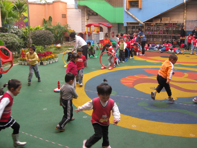 幼儿园安全地垫，幼儿园塑胶地垫，epdm地垫