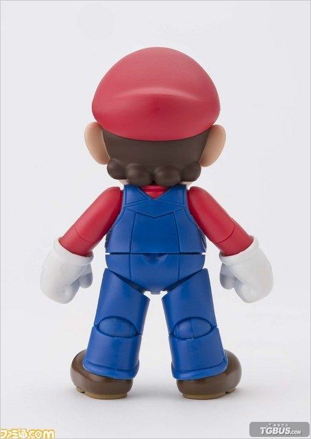 世界首款马里奥全可动模型玩具5月发售