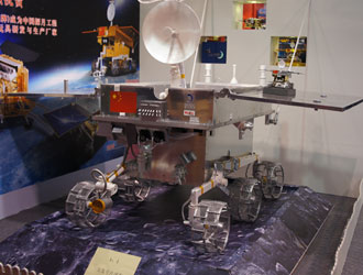 “嫦娥三号”月球车模型空降广州玩具展