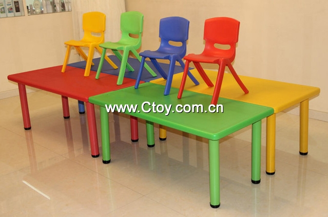 昆明幼儿园桌椅