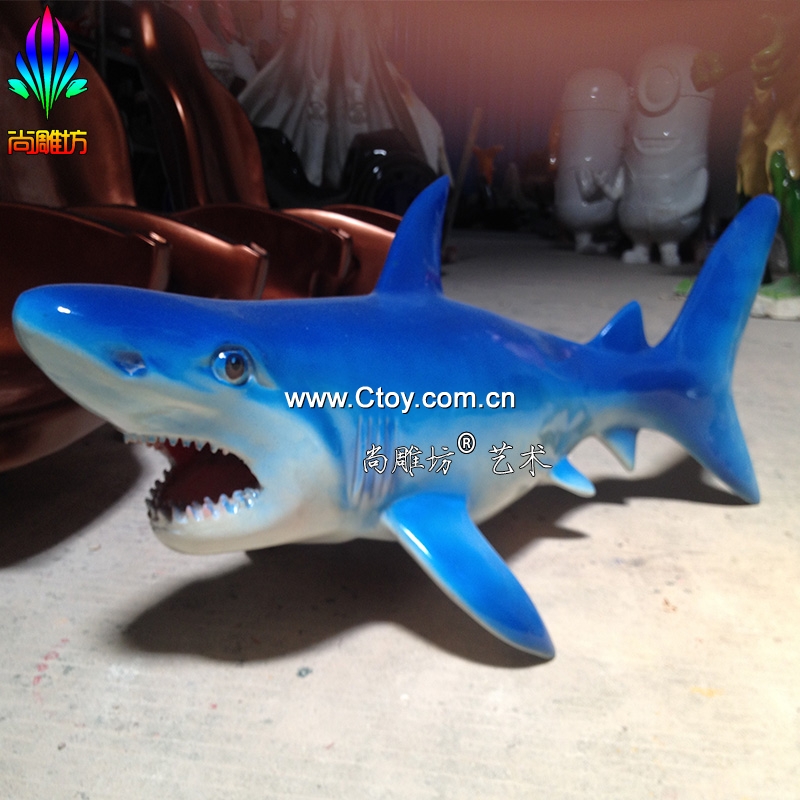 现货仿真海洋生物鲨鱼玻璃钢动物雕塑 水族馆海洋馆主题场景制作