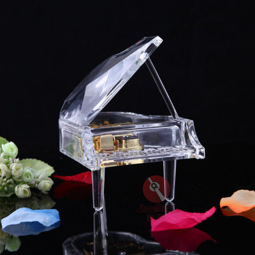生产供应水晶大钢琴八音盒 亚克力音乐盒 质量可靠生日创意礼品