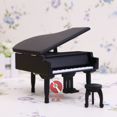厂家直销批发 三角钢琴黑色木制音乐盒  八音盒生日工艺礼品