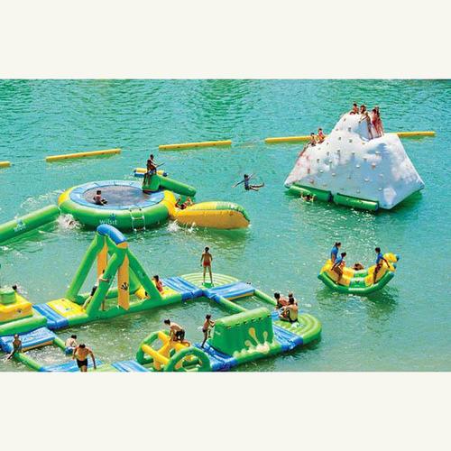 江苏省大型水上乐园组合水上跳床充气蹦床桥玩具生产厂家