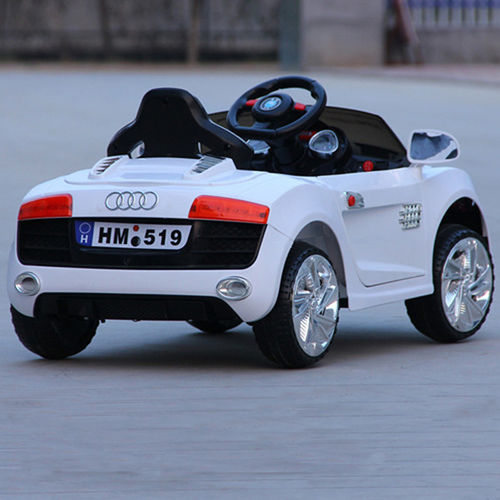 新款儿童电动汽车四轮遥控可坐特价批发高档仿真奥迪R8四轮汽车