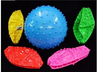 厂家直销新款加厚18CM按摩球充气按摩球儿童充气球玩具批发。