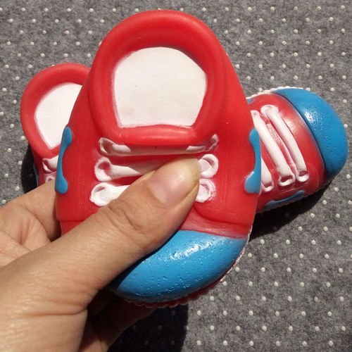 笑娃PVC搪胶静态发声塑胶宠物狗玩具可爱小球鞋耐咬磨牙玩具