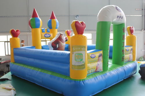白鳍豚厂家直销pvc充气玩具儿童充气跳台充气小跳床支持定制