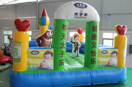 白鳍豚厂家直销pvc充气玩具儿童充气跳台充气小跳床支持定制