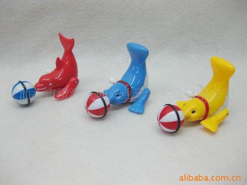 卡通塑料玩具动物上链海豚
