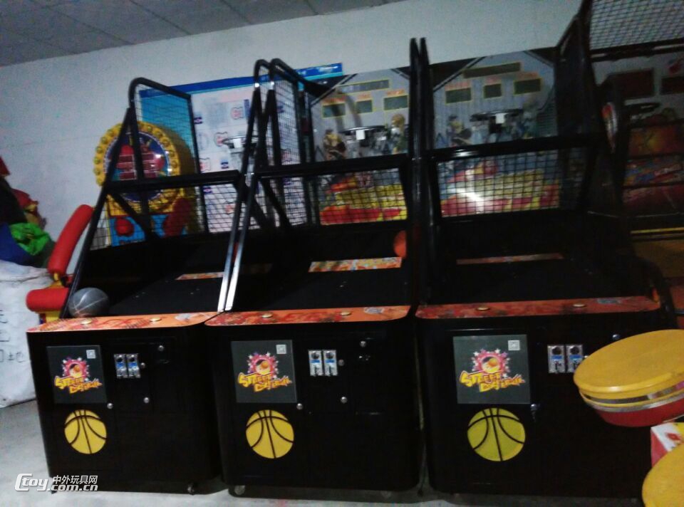 北京豪华篮球横街头篮球机厂家直销游戏投篮篮球机折叠型