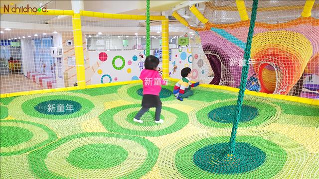 新童年彩虹绳网游乐设备,儿童游乐园,淘气堡绳网，彩虹蹦床