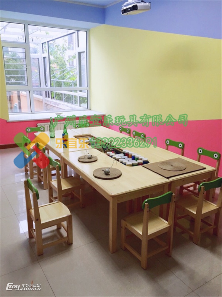 厦门莆田三明哪里有卖幼儿园实木美术桌椅绘画桌椅儿童培训课桌