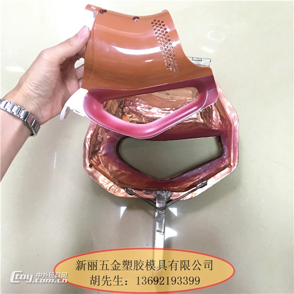 深圳市喷油模具厂家就塑胶喷涂的工艺流程讲解