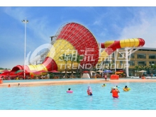 广州潮流水上乐园设备公司提供大型水上设备大喇叭滑梯