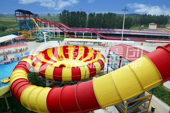 广州潮流水上乐园设备厂家提供大型水上乐园设备超级巨兽碗滑梯