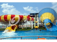 广州潮流水上乐园设备厂家提供大型水上乐园设备喇叭巨碗组合滑梯