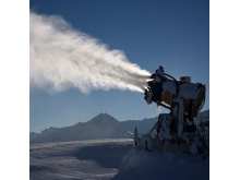 滑雪场运营管理 滑雪场投资 滑雪场规划国产造雪机