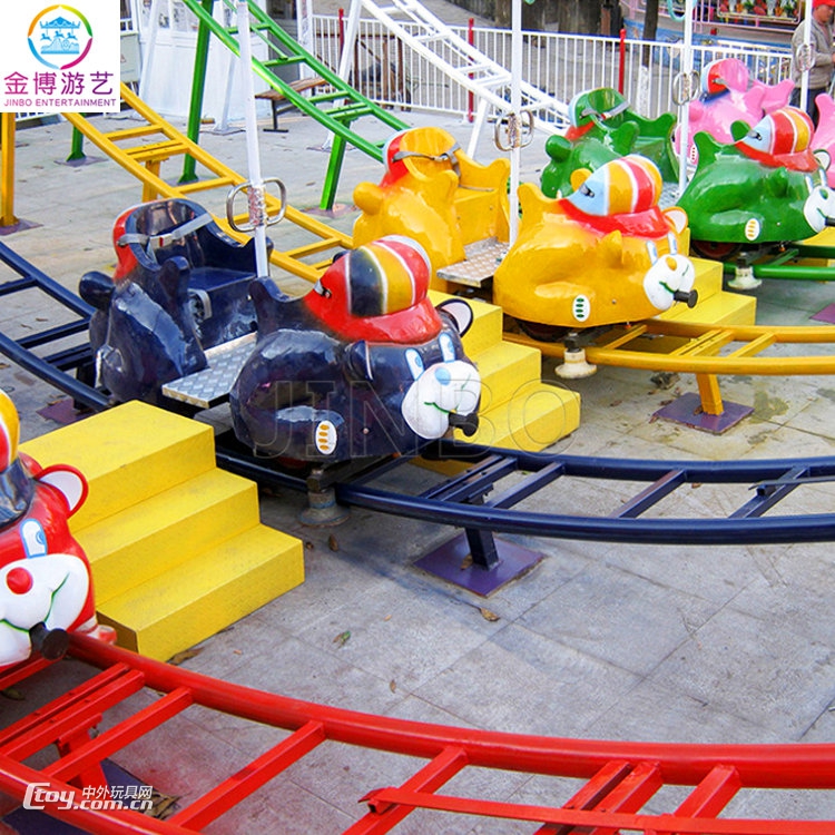 儿童乐园设备,亲子轨道弯月飞车游乐设施,中型动力游乐设备价格