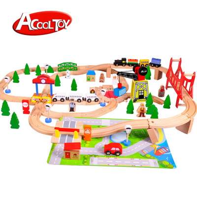 大型100件木制火车头拼装轨道玩具