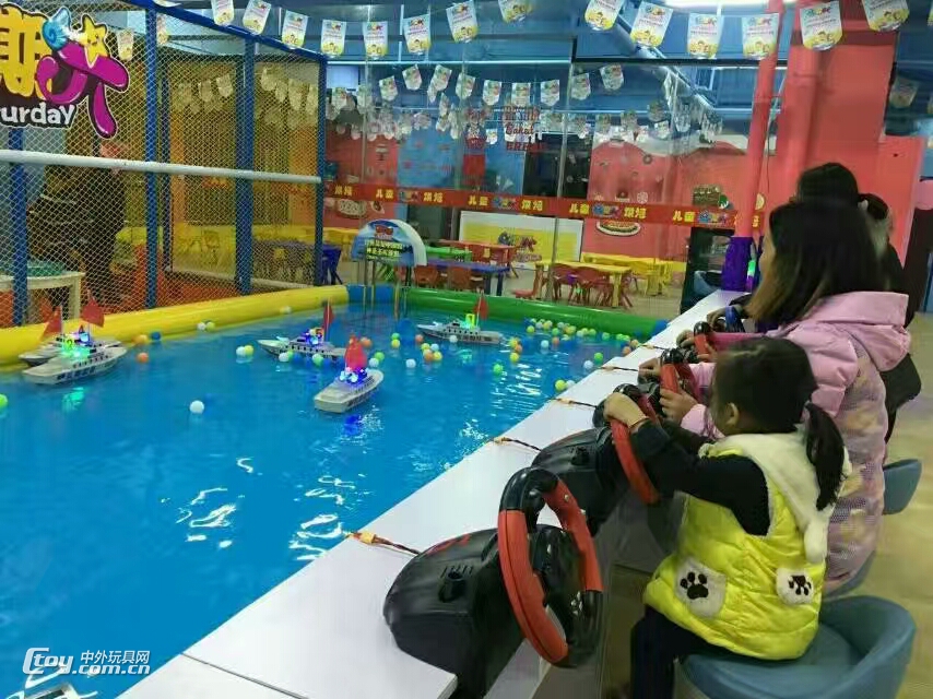 水上游乐项目 游乐园设备厂家 游乐遥控船 儿童游乐遥控船