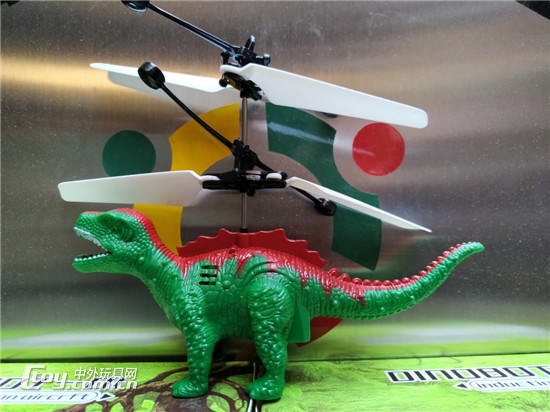 恐龙直升飞机感应飞行器会飞恐龙玩具地摊夜市热卖新奇特玩具