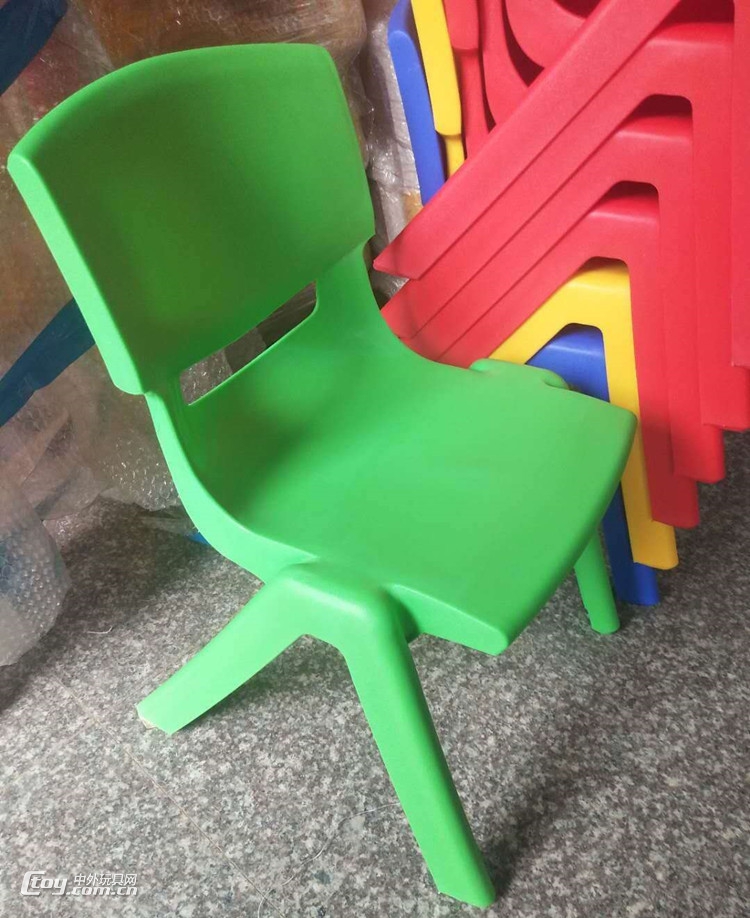 广西工程塑料制作儿童课桌椅 幼教玩具厂家批发