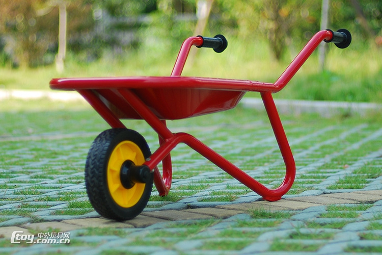 儿童游乐设施 滑滑梯三轮车玩具定制 南宁童车脚踏车幼教设备