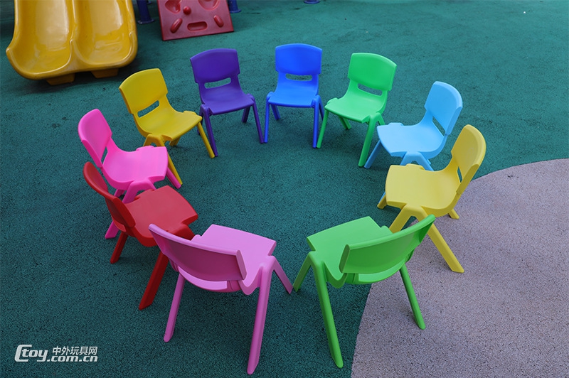 厂家批发定做幼儿家具 桂林柳州幼儿园桌椅柜子课桌椅