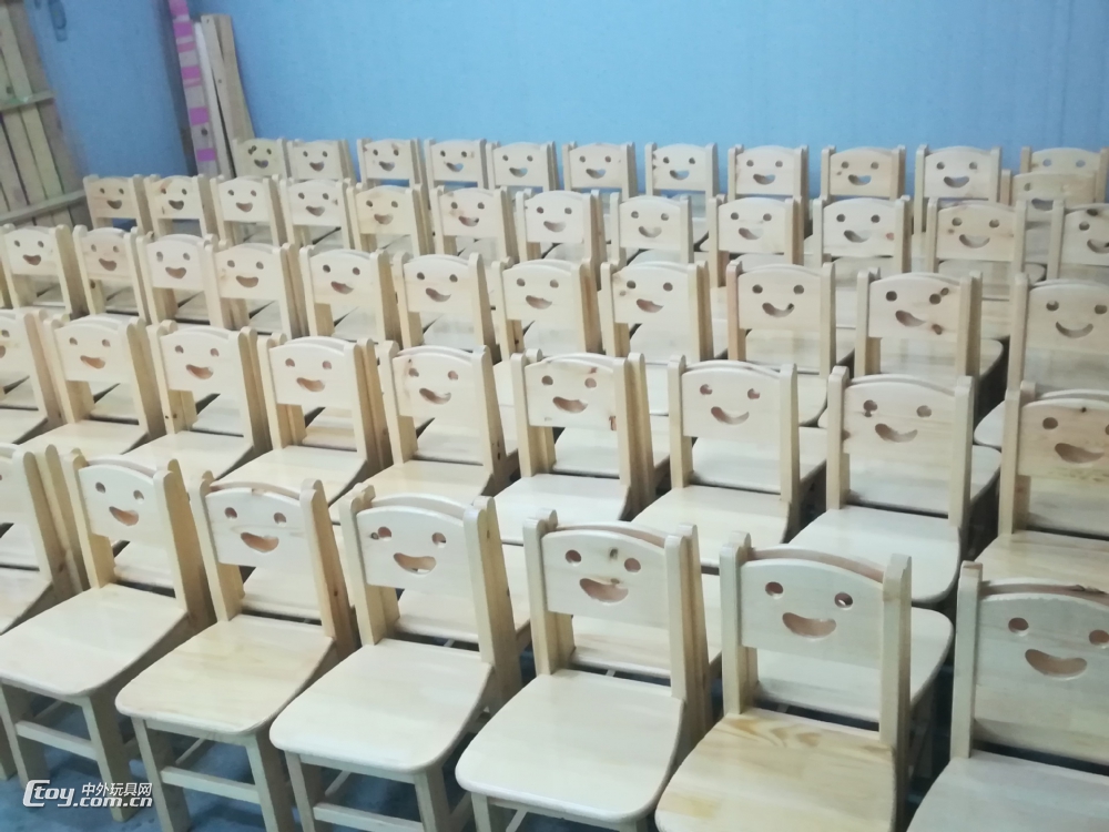 儿童桌椅 桂林幼儿书包柜玩具厂 柳州幼儿园配套家具