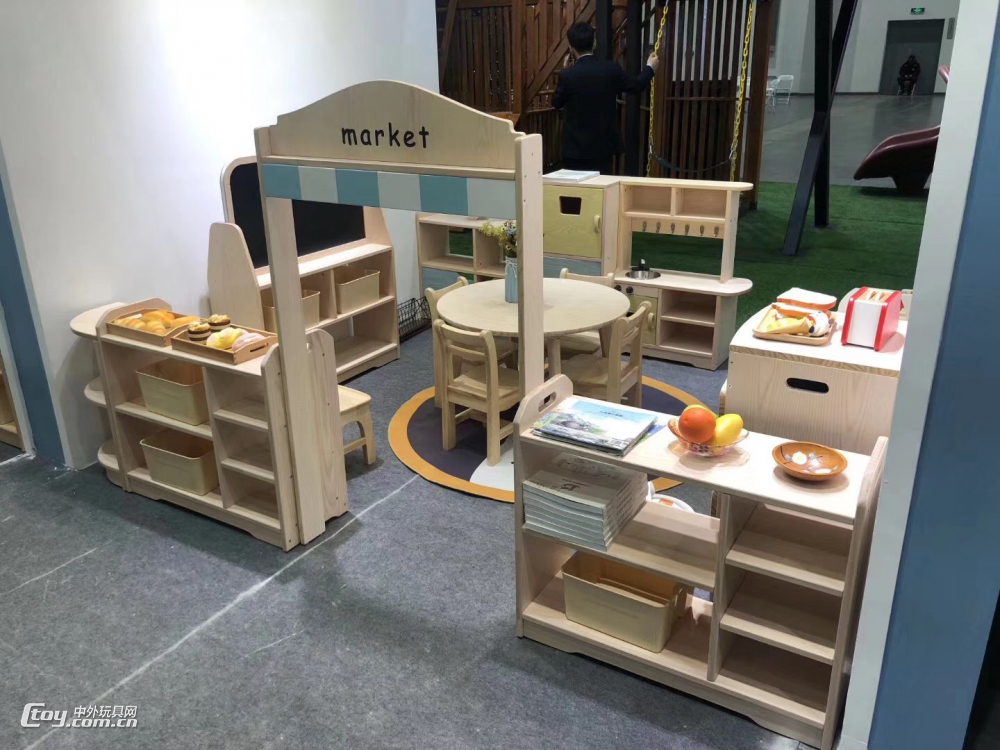 幼儿园书架组合书柜 实木玩具柜 广西柳州幼儿家具厂批发直销