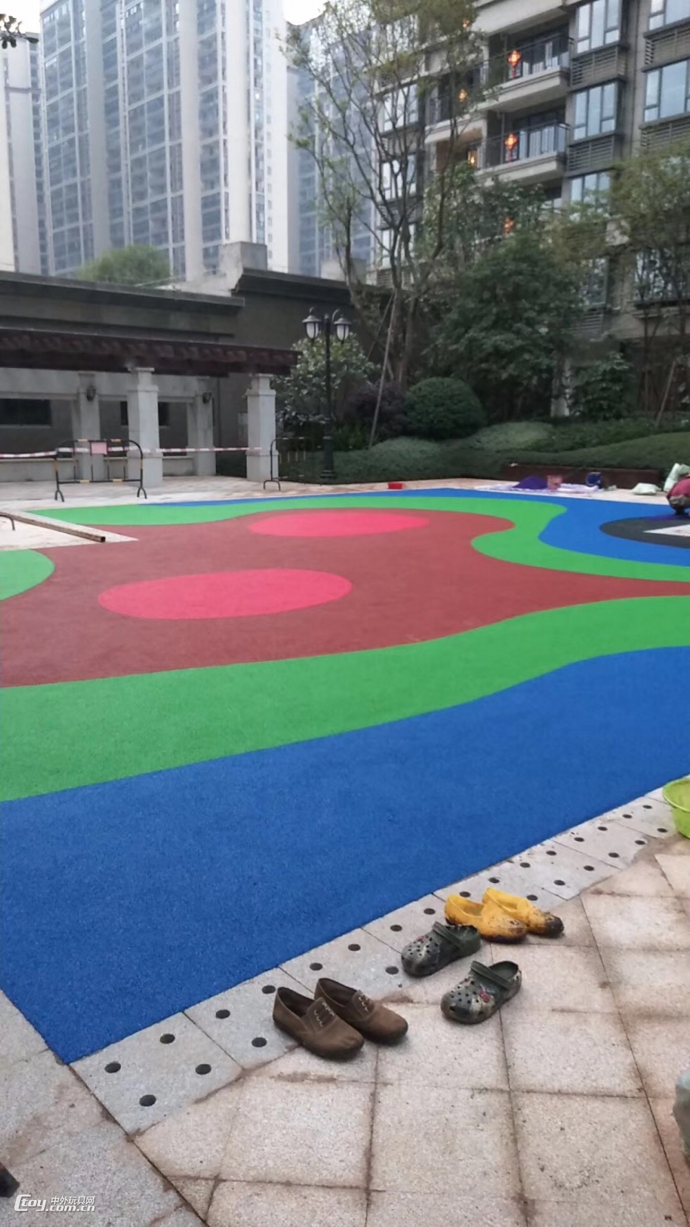广西贺州橡胶颗粒地垫生产厂家 橡胶地板幼儿园室内外场地适用