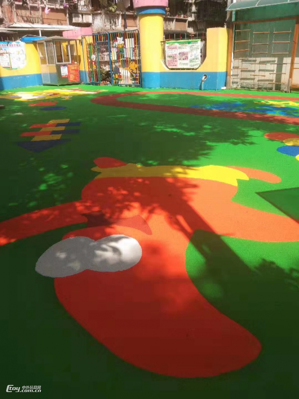柳州桂林橡胶颗粒地垫生产厂家 橡胶地板幼儿园室内外场地适用