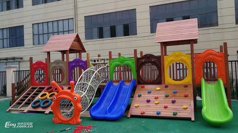 直销贵州幼儿景区广场室外儿童组合木质滑梯 大型游乐设施设备