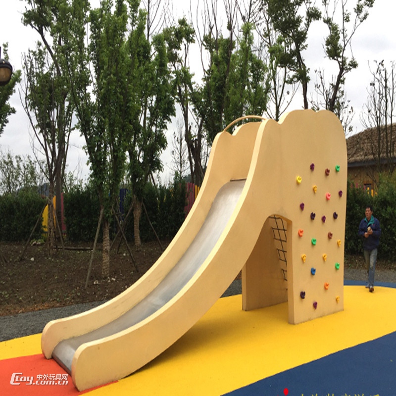 深圳定制户外单双S型拼接滑梯 幼儿园儿童塑料螺旋滑道滑梯
