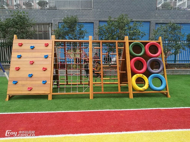 广西防城港户外玩具滑梯钻洞儿童体能训练拓展设备厂家定制