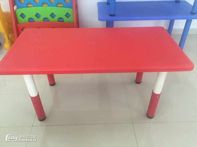 南宁批发儿童幼儿园专用塑料课桌椅
