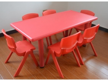 南宁新款幼儿园桌椅批发儿童学习塑料加厚课桌椅