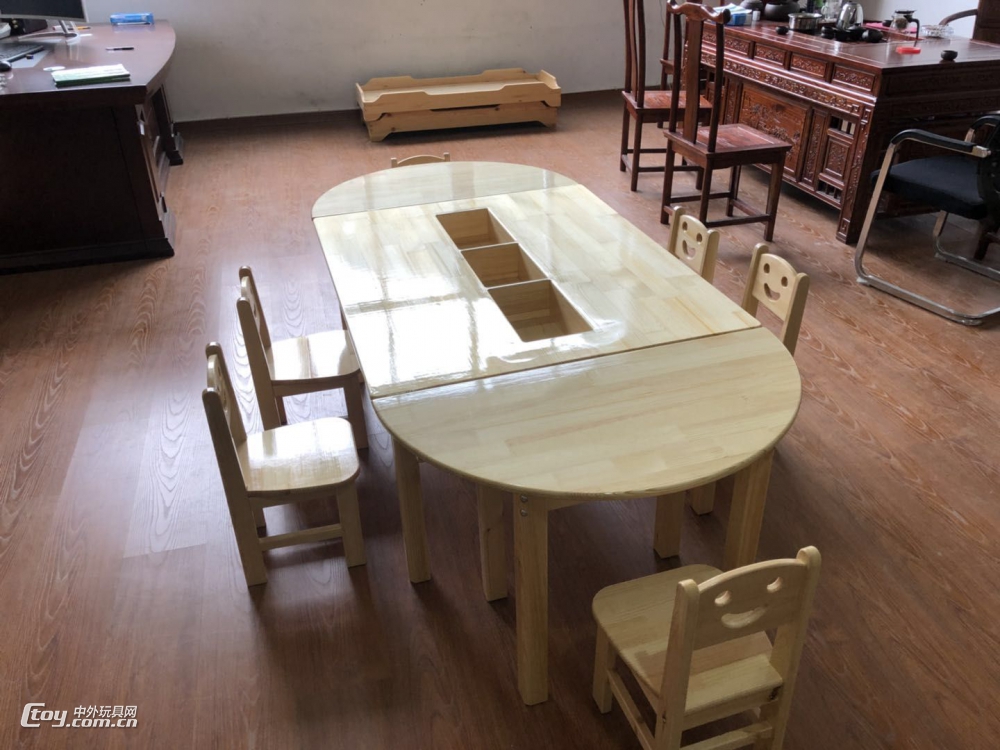 南宁厂家定做幼儿家具幼儿园橡胶木桌椅 大风车游乐设备