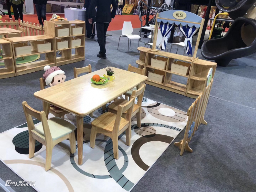 厂家直销南宁幼儿园实木桌椅 六人长方桌学习桌椅配套家具
