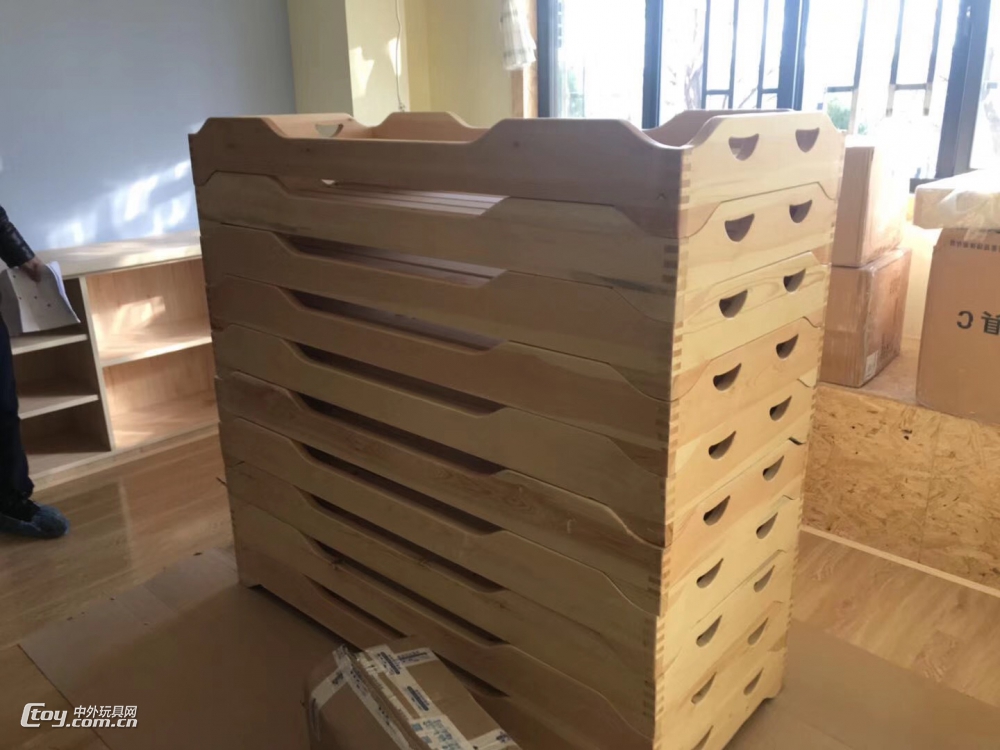 广西南宁幼儿园木质床实木家具儿童床厂家生产 (22)