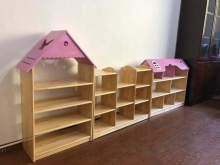 玉林新款幼儿园专用儿童书包柜 松木玩具收纳柜厂家批发
