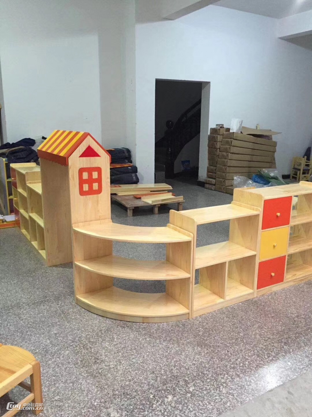 桂林批发幼儿专用柜 儿童卡通实木区角组合柜玩具柜书包柜