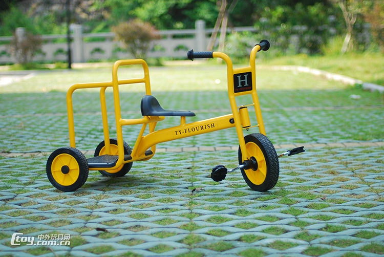 南宁可定做幼教专用儿童黄色三轮脚踏车 小孩儿户外玩具车