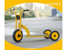 南宁儿童室内外双人脚踏自行车厂家生产早教设备