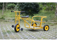 广西幼儿园室内外双人儿童脚踏车 宝宝三轮车娱乐设备