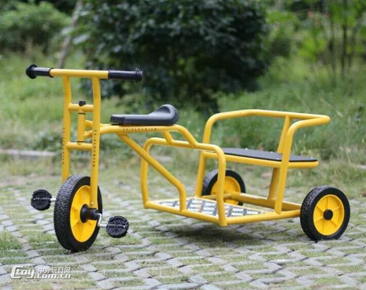 玉林直销儿童平衡协力车 幼儿园游戏六人协力玩具车
