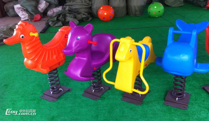 玉林幼儿园塑料摇马 儿童摇摇乐 大风车游乐设备批发